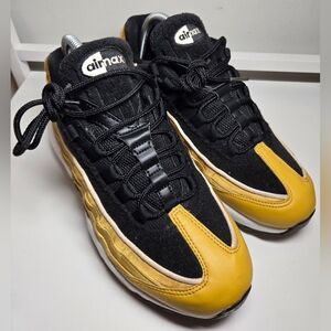 Nike Air Max 95 LX Black and Gold Athletic Shoes